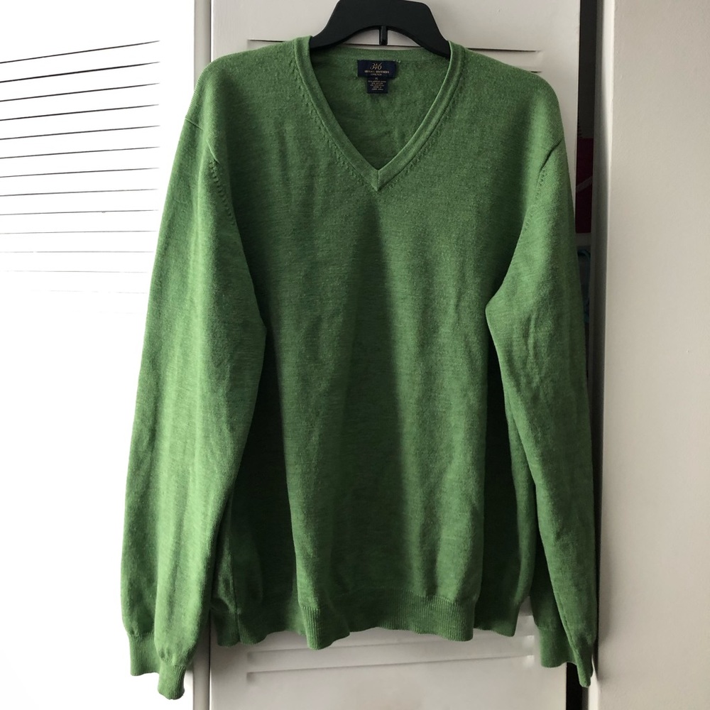 Brooks Brothers V-Neck, Green 88% Merino Wool Sweater, Size XL